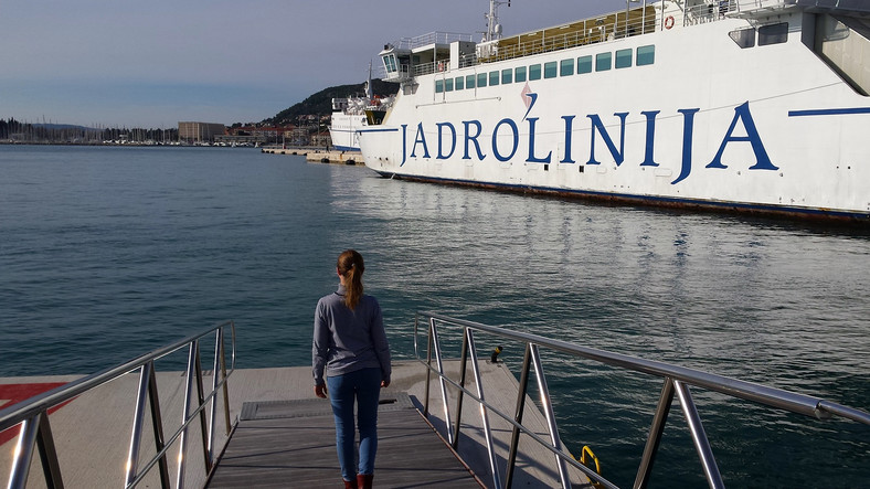 Port w Splicie i prom Jadrolinija