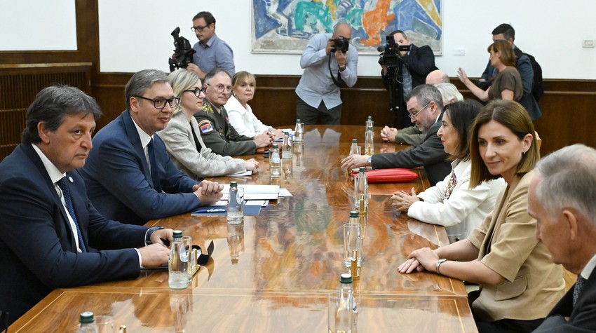 Aleksandar Vučić i ministarkа odbrane Kraljevine Španije Margarita Robles Fernandes