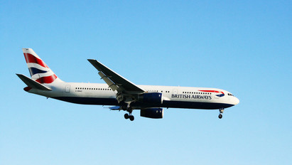 Harry herceg eljegyzésével reklámozza járatait a British Airways