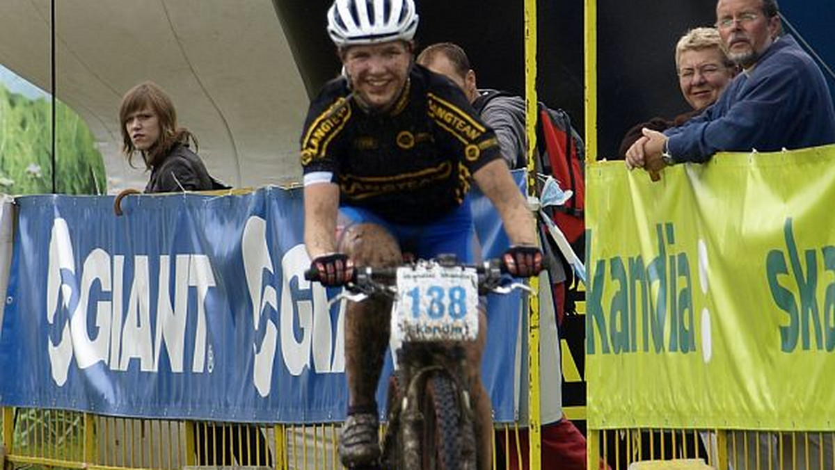 Weronika Rybarczyk wśród juniorek oraz Monika Żur w kategorii juniorek młodszych wygrały w Nałęczowie zawody w kolarstwie górskim zaliczane do Lang Team Grand Prix. Obie zawodniczki po raz trzeci w tym sezonie stanęły na podium i zapewniły sobie wygrane w klasyfikacji generalnej cyklu.