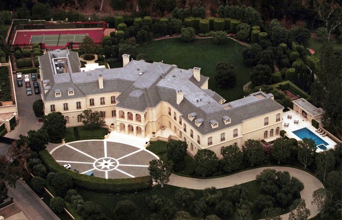 Ozloglašena Plejboj vila 