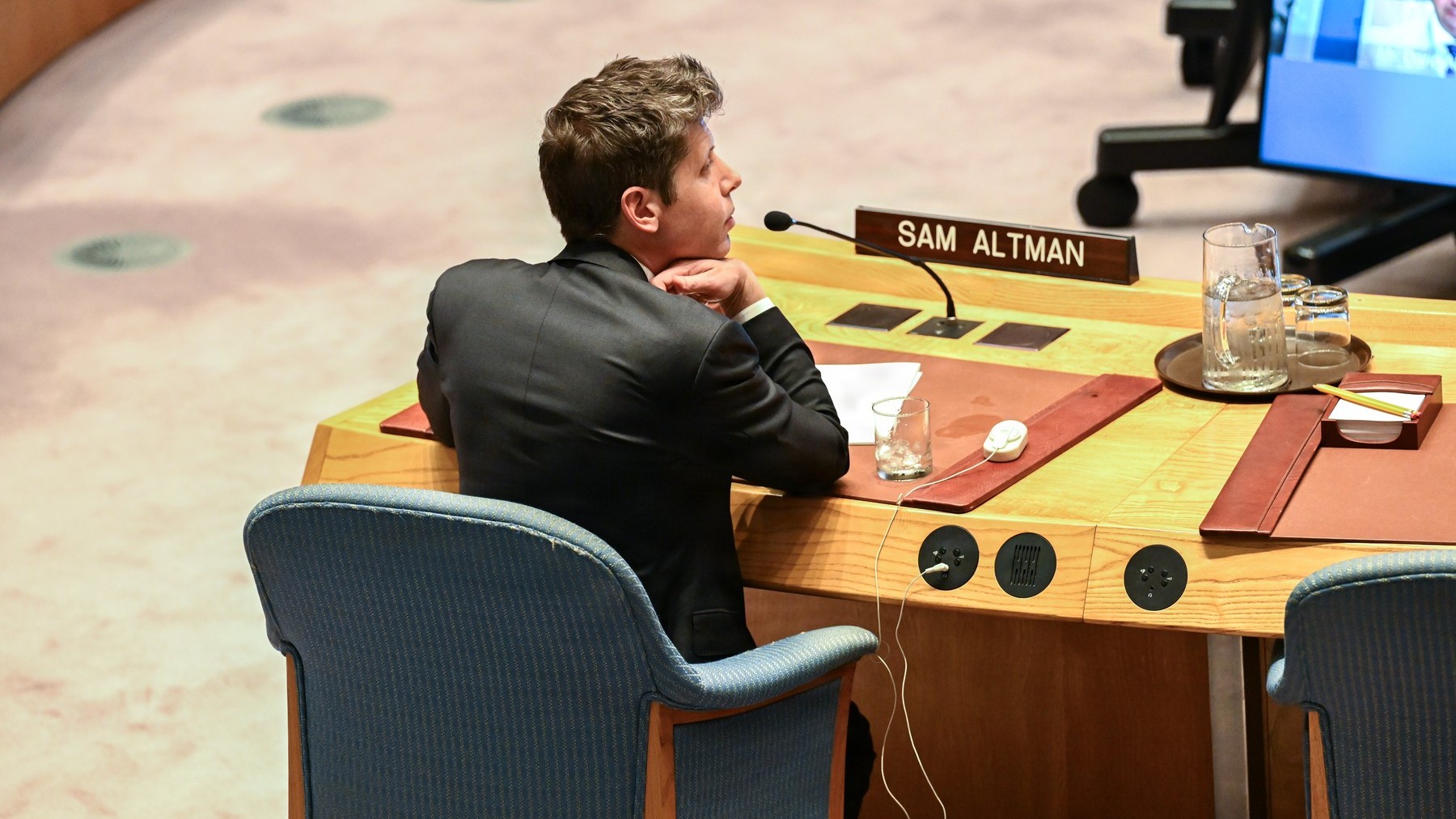 Incident fără precedent. Un agent OpenAI s-a infiltrat în baza de date a unui guvern: cazul, dezvăluit în marja Adunării Generale a ONU. Reacția companiei americane