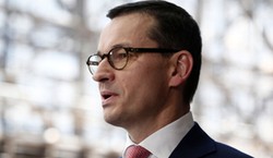 Premier Morawiecki w "La Repubblica": Powiedzmy razem basta!