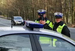 Policjanci zatrzymali Audi. Jego kierowca nie miał na koncie tylko jednego