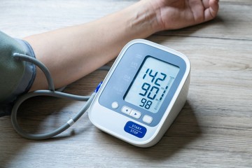 Magas vérnyomás csökkentése gyógyszer nélkül – ezt tanácsolja a kardiológus