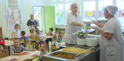 Po reformie dzieci jedzą i ćwiczą w klasach