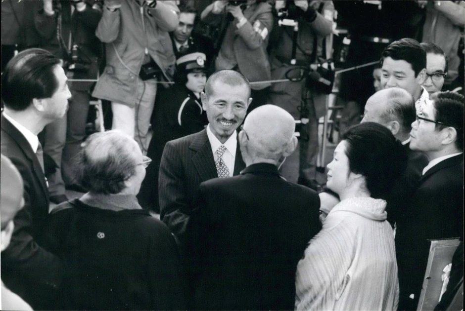 Hiro Onoda sa roditeljima