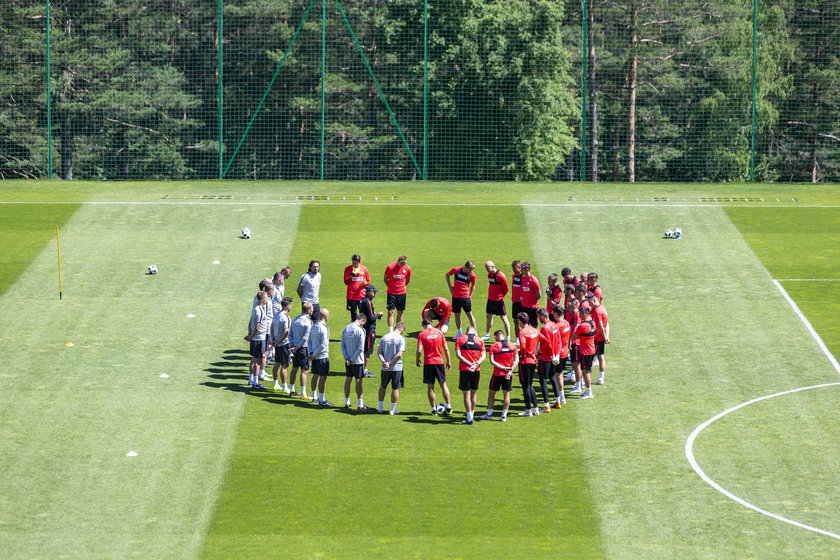 Kadra potrenuje w luksusach, w ośrodku Remes Sport & Spa, który przez lata wyrobił sobie markę jednego z najlepszych centrów treningowo-sportowych w Europie Środkowej.