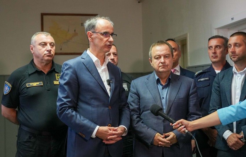 Macut i Dačić u Svrljigu uručili osam rezervoara za pijaću vodu