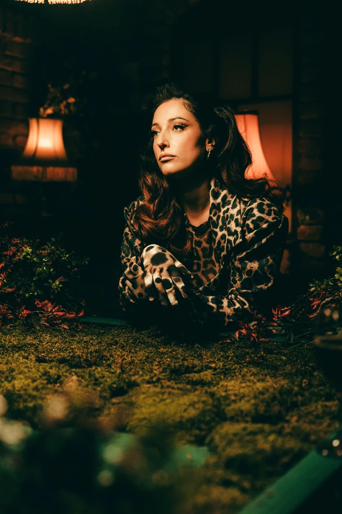 Najviše je inspirišu lepe priče, dobri ljudi, iskrena emocija i miran život sa porodicom