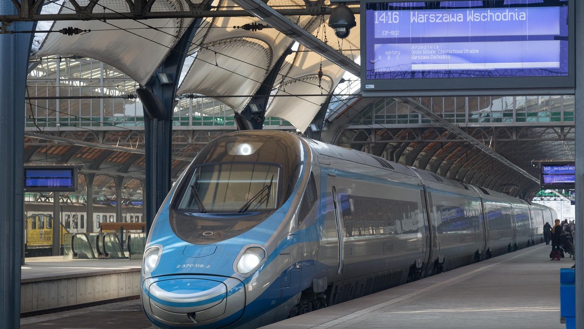 Dworzec Wrocław Główny pendolino pociąg stacja