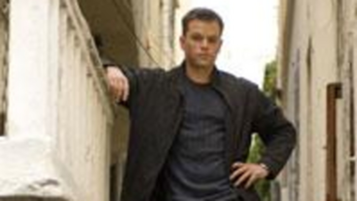 Żywot Jasona Bourne’a rozpoczął się na kartach książek Roberta Ludluma. Znany twórca thrillerów wymyślił genialnie prosty zarys fabuły: tajemniczego mężczyznę