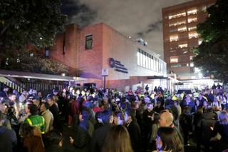 Kolumbia. Kandydat na prezydenta postrzelony na przedwyborczym wiecu. USA potępiają zamach