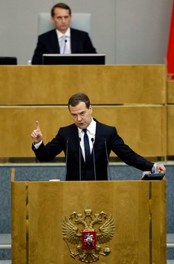 Rosyjski premier o sankcjach: Straty są ogromne