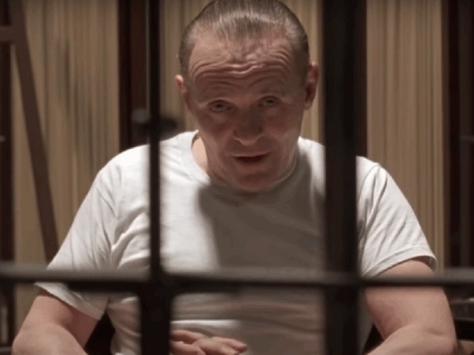 Entoni Hopkins kao Hanibal Lektor u filmu "Kad jaganjci utihnu"