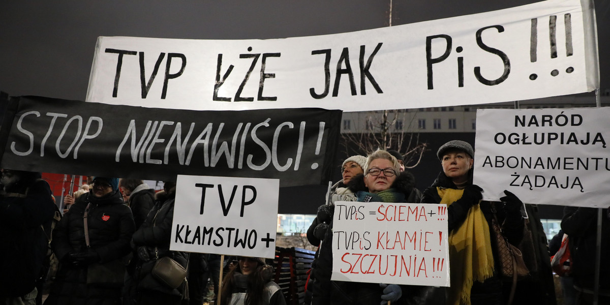 Siostrzeniec premiera protestuje przeciwko TVP