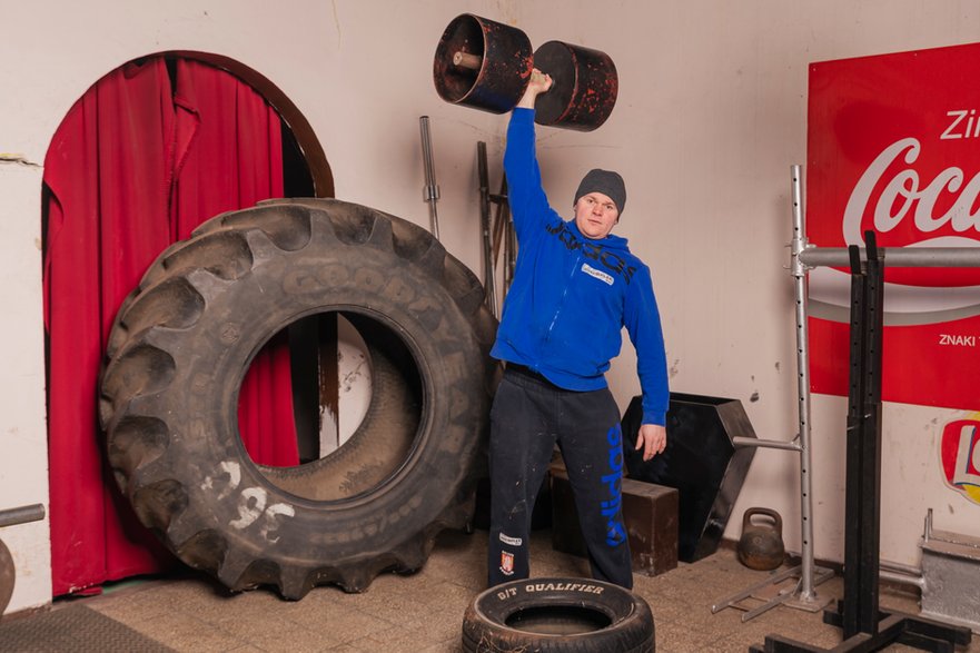 Patryk Przybyła, strongman, przekaże swój wzór szczęścia synowi