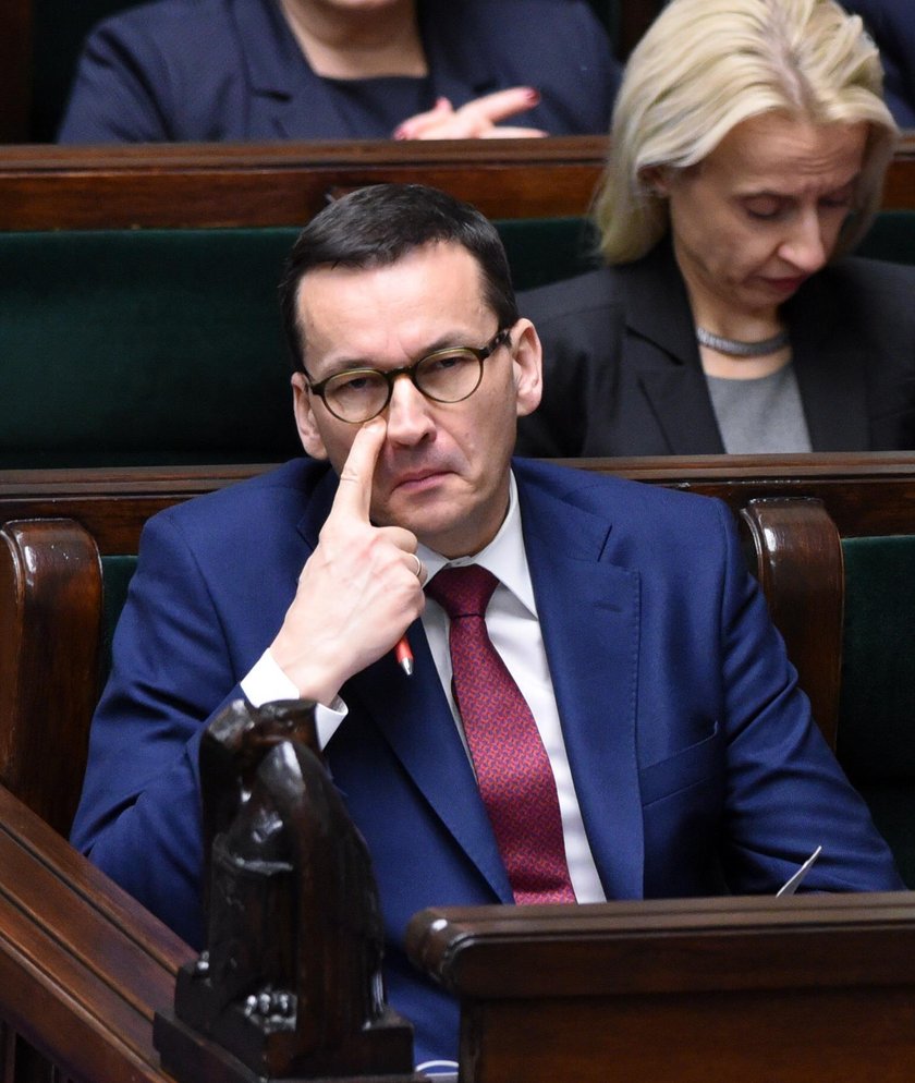 Impreza u posła PiS. Premier wpadł na kiełbasę