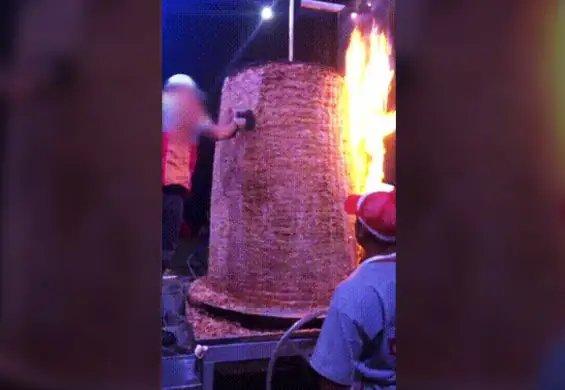 W Berlinie ukręcono kebab o wadze 850 kg. Zapytaliśmy Kebab RELAX Radzymin, co o tym sądzi