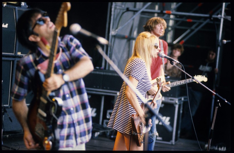 Kim Gordon na scenie z Sonic Youth