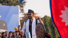 35-letni raper został premierem nepalu. jego piosenka napędzała uliczną rewoltę polityka swiat daleki wschod chiny