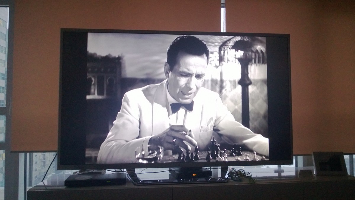 Tak wygląda 84 calowy telewizor