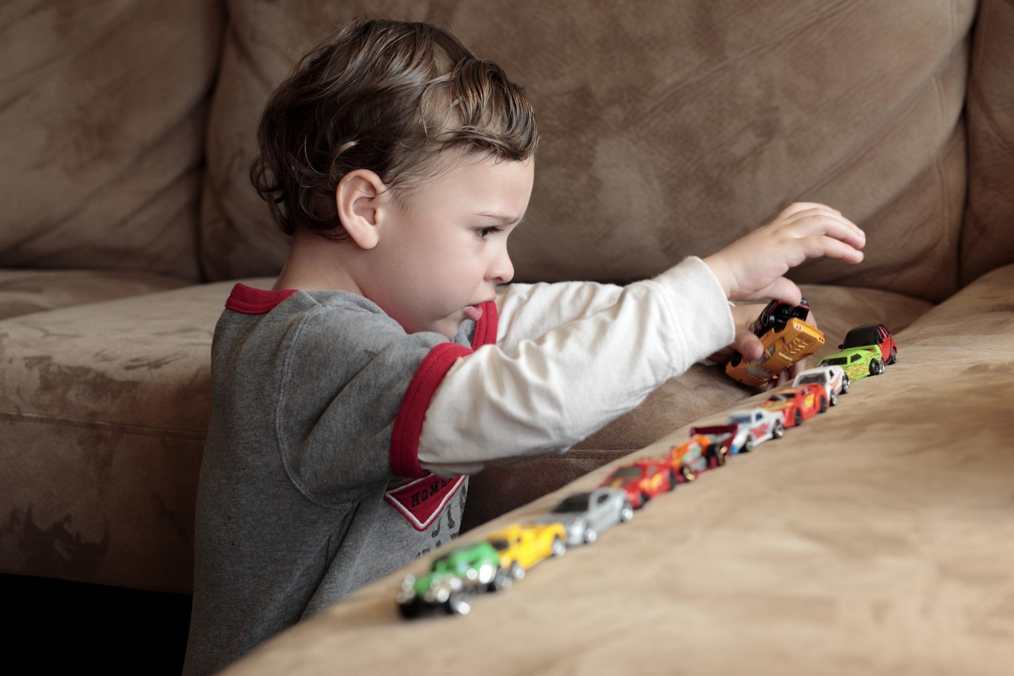 Mária učí deti s autizmom 20 rokov: Prečo sa nevedia hrať na lekárov, ale  stavajú hračky do radu? | Najmama.sk
