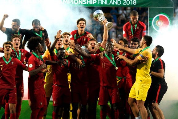 Fudbalska reprezentacija Portugala slavi titulu prvaka Evrope