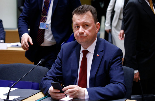 Błaszczak zarzuca marszałkowi Sejmu, że mrozi trzy projekty ustaw autorstwa PiS