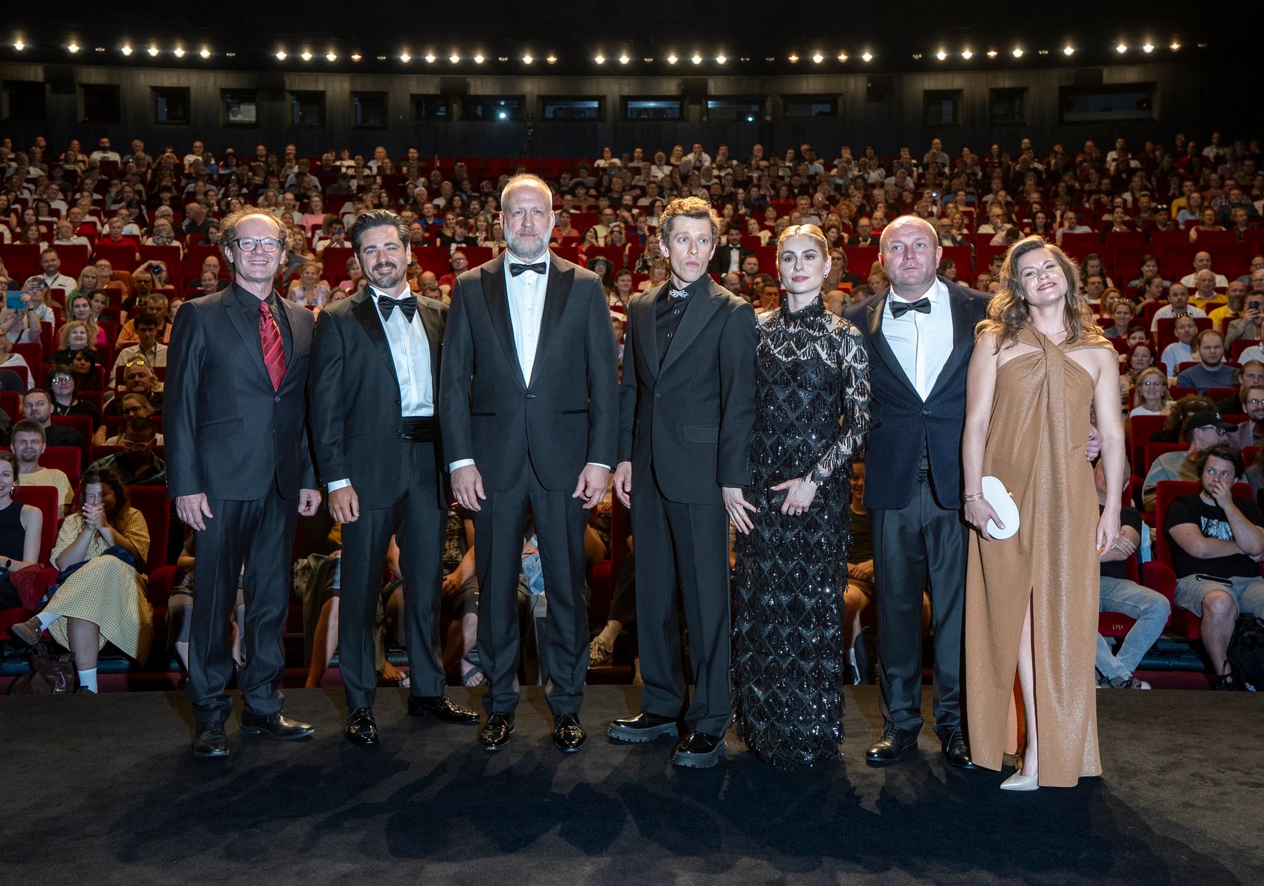 Slávnostné uvedenie filmu Duchoň na Medzinárodnom filmovom festivale Karlove Vary.