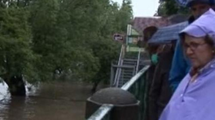 Óriási árvizek Európában - videó
