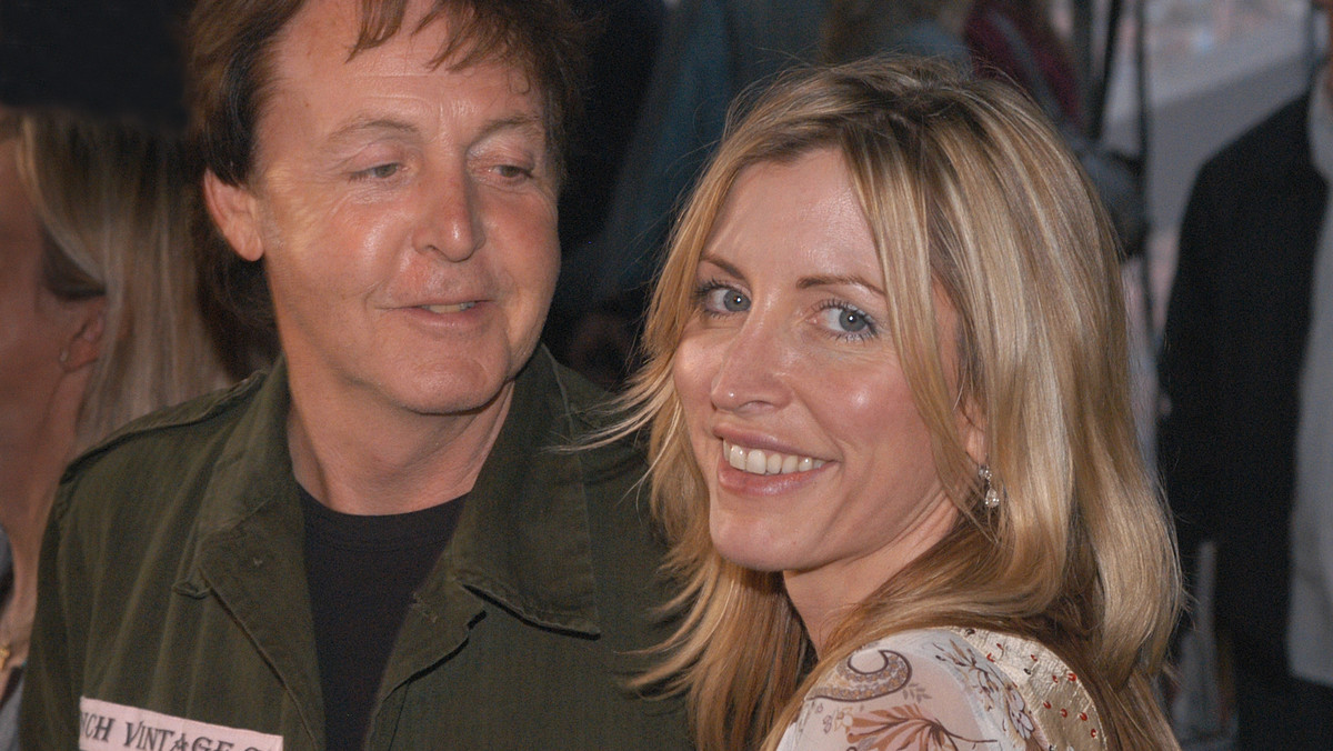 Była żona piosenkarza Paula McCartneya, Heather Mills, została w poniedziałek przeproszona przez wydawcę nieistniejącego już tygodnika "News of the World" za naruszenie jej prywatności przez nieautoryzowane podsłuchiwanie wiadomości w jej poczcie głosowej.
