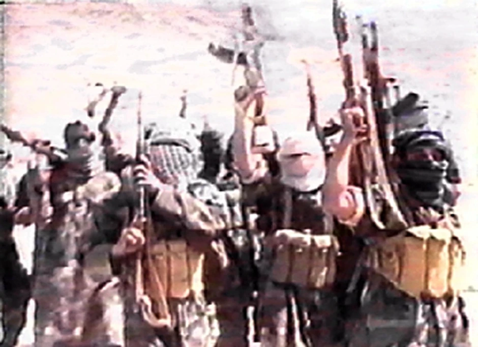 Al Kaida na fotografiji iz 2001.