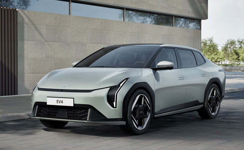 Kia odpaliła bombę. Oto nowy sedan i hatchback 5d. Ceny sensacją