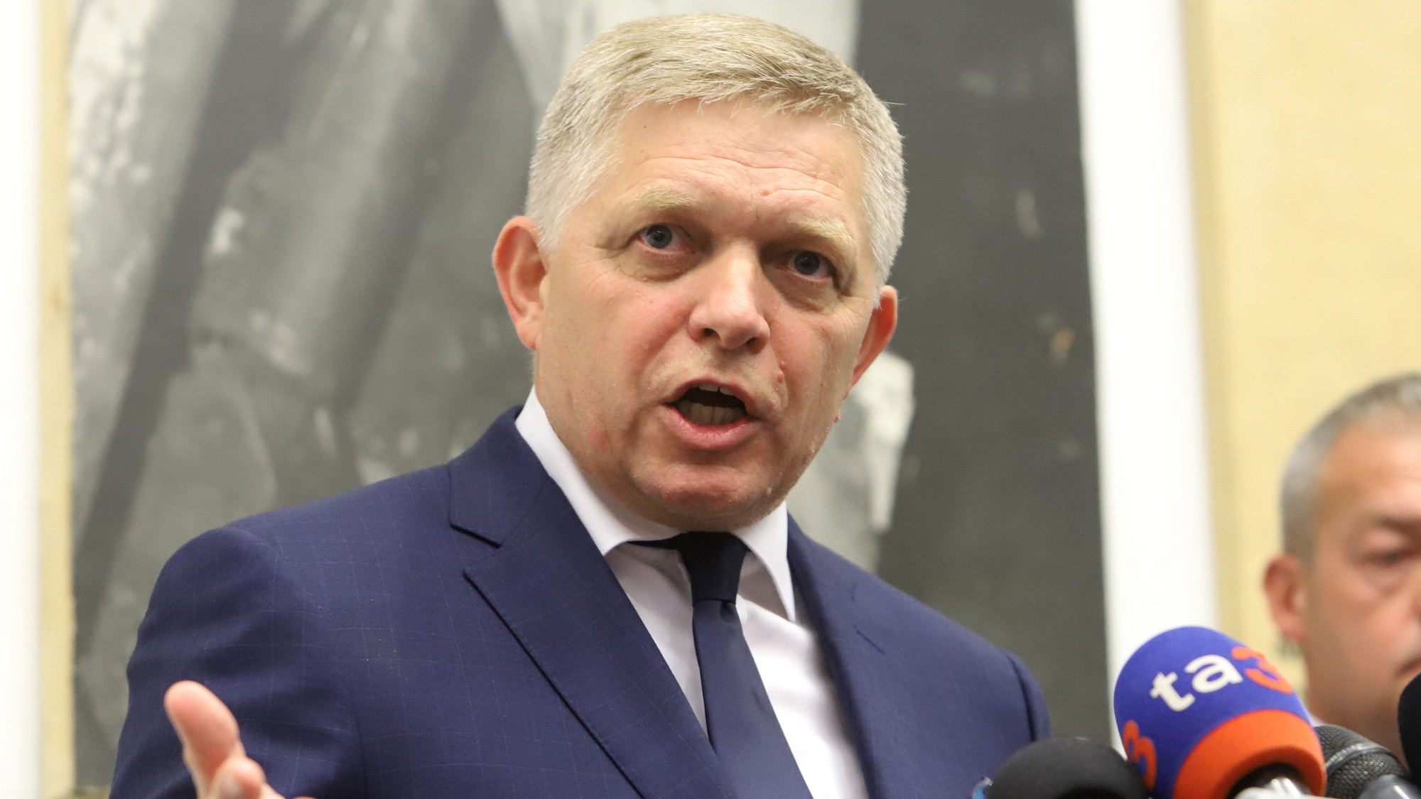 Predseda vlády SR Robert Fico (Smer-SD).