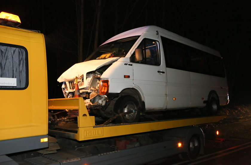 Bus, którym podróżowały dzieci