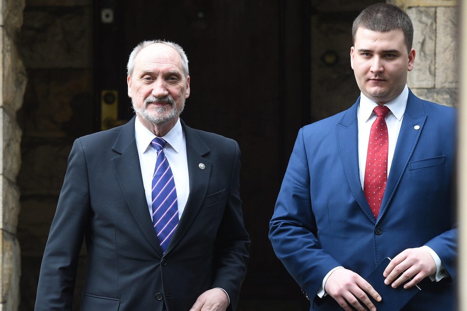 Antoni Macierewicz, Bartłomiej Misiewicz