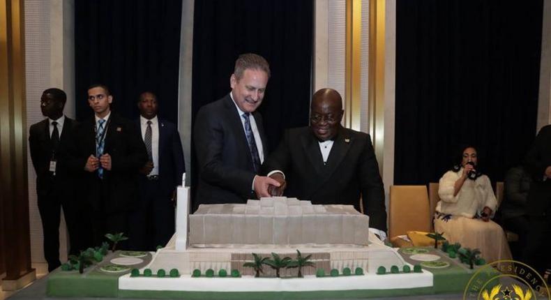 Nana Addo with National Cathedral design