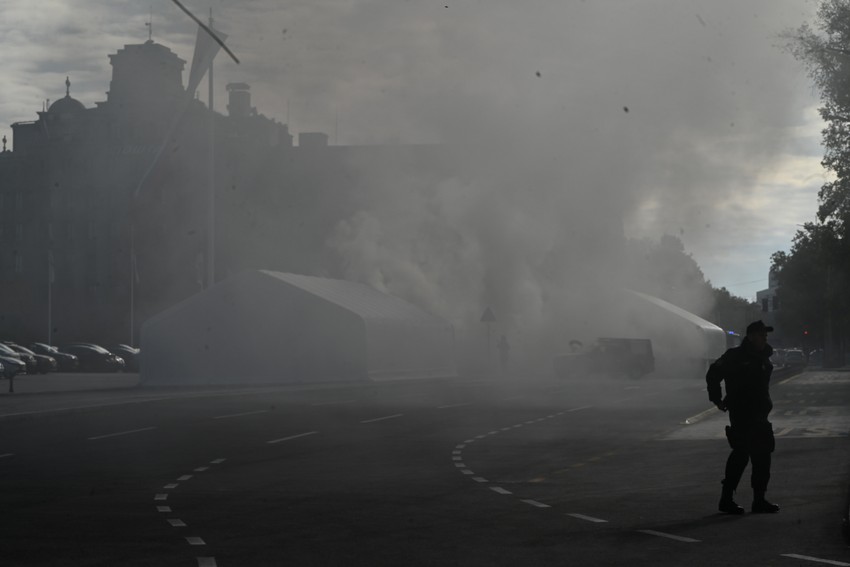 Požar ispred Skupštine