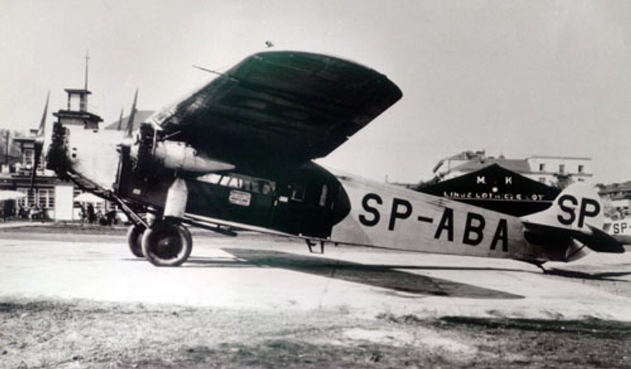 Samolot Fokker F-VII na pokład zabierał maksymalnie 10 pasażerów. 