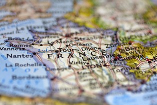 Atak terrorystyczny w Paryżu: trwa obława na zamachowców