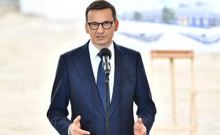 Morawiecki: Część środków UE popłynie na przełomie tego i przyszłego roku