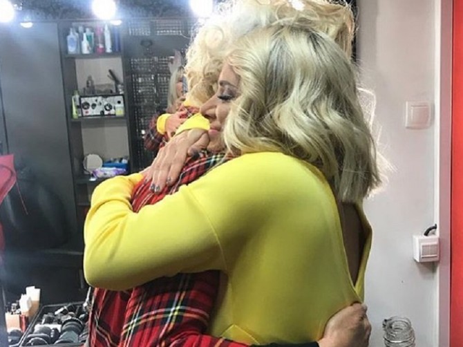 Lepa Brena i Ana Štajdohar