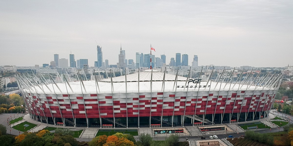 Stadion Narodowy jest zamknięty z powodu wykrycia wady jednego z elementów konstrukcji stalowo-linowej dachu.