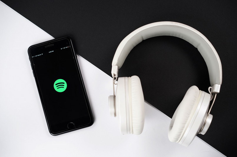 Spotify muzyka streaming prawa autorskie