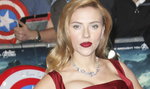 Scarlett w bardzo kobiecej kreacji