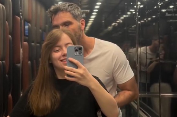 "STARIJI SAM OD NJENOG OCA JEDNU, A OD MAJKE TRI GODINE" Naš glumac (51) o tri decenije mlađoj devojci: "Bilo mi je najbitnije da moj sin prihvati"