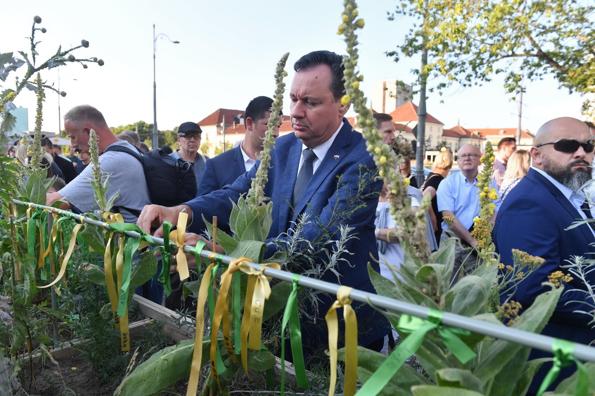 Ambasador Izraela w Polsce Jaakow Liwne ponownie zamieścił w swoich mediach społecznościowych wpis, który wywołał kontrowersje