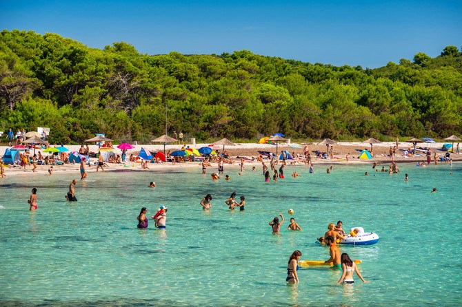 Plaža Sakarun