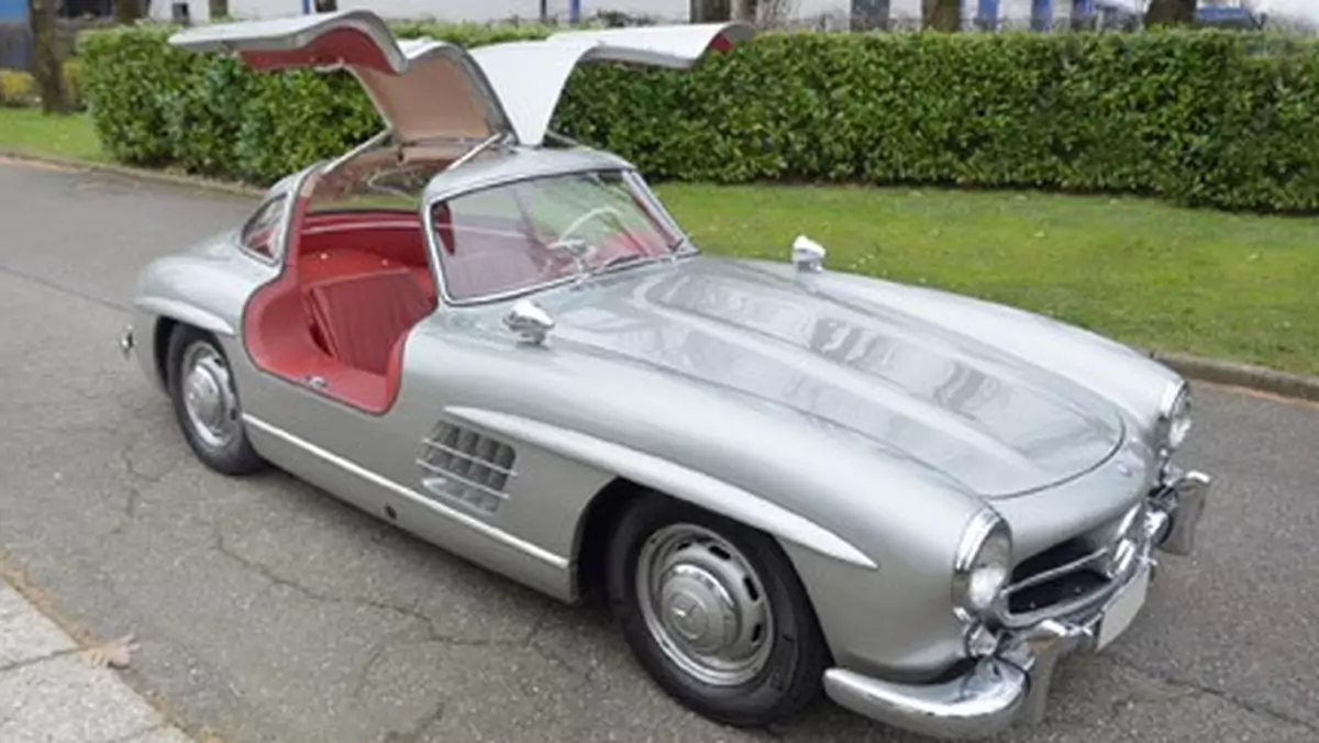 Mercedes Gullwing z 1955 r.